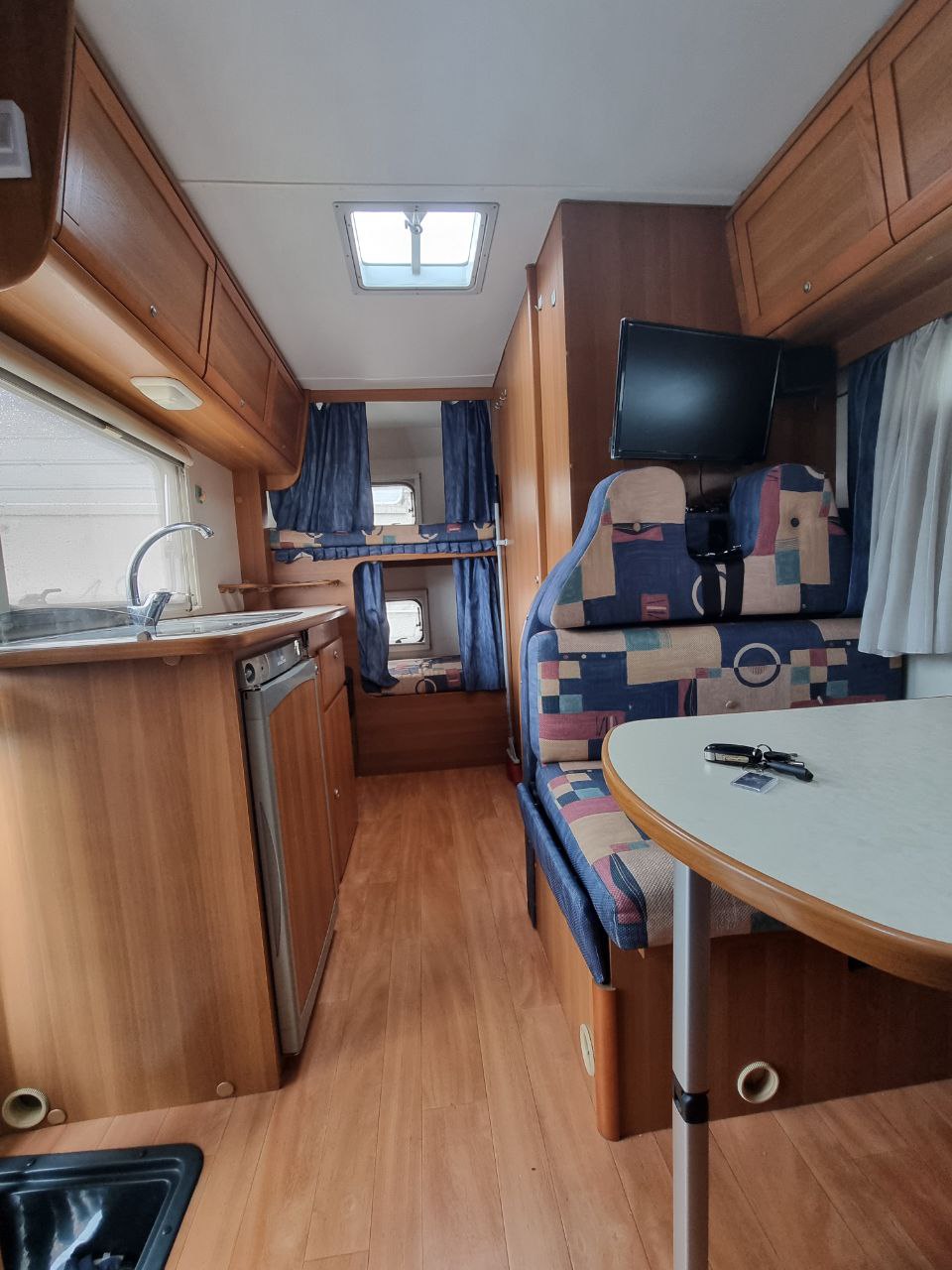 CAMPER ROLLER TEAM Mansardato 6 Posti letto