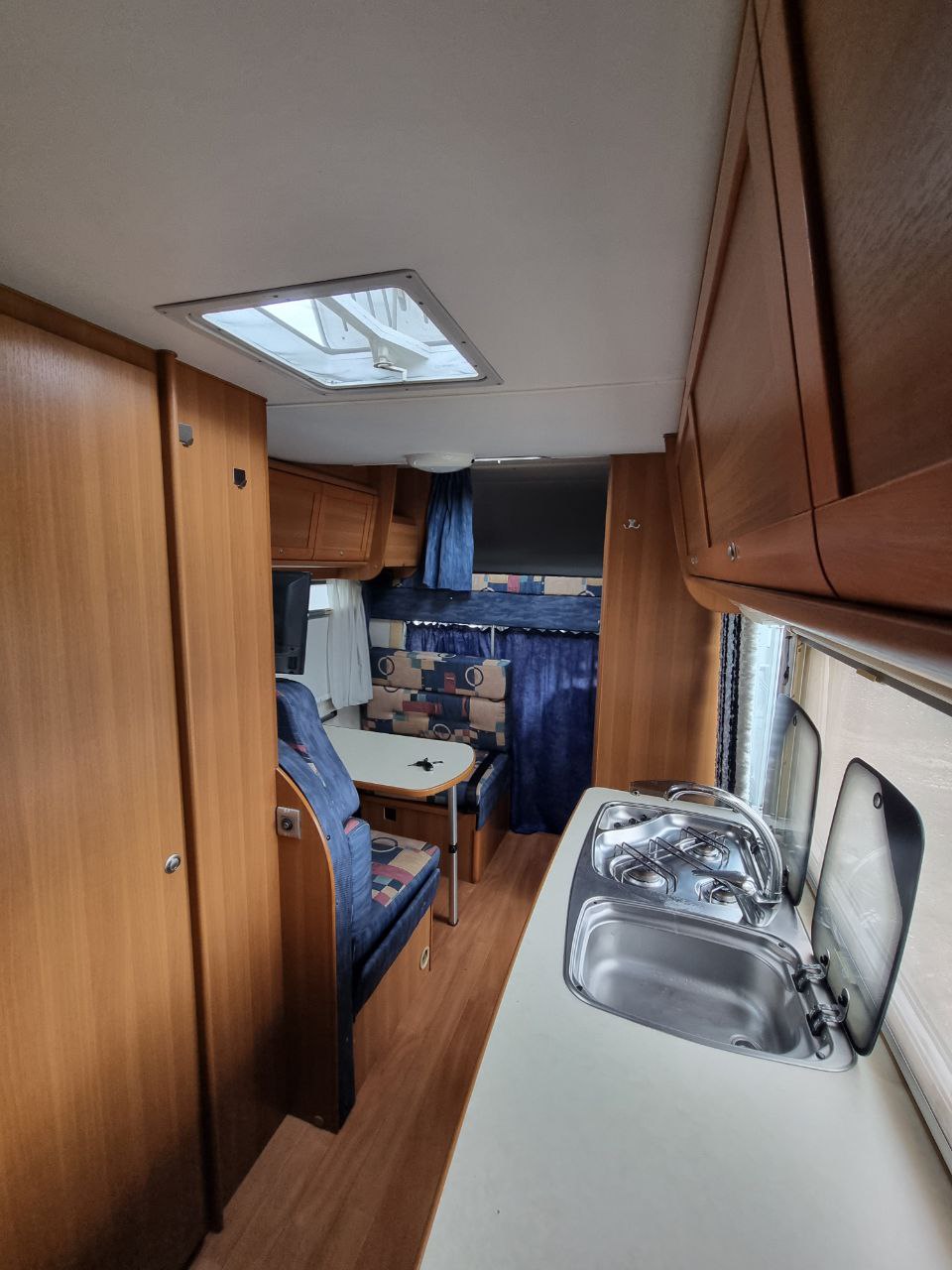 CAMPER ROLLER TEAM Mansardato 6 Posti letto